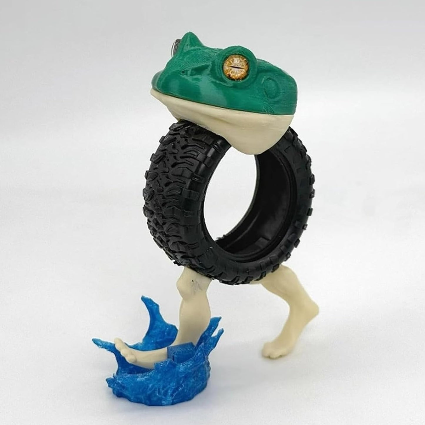 Tralalero Tralala Decoration, Meme Shark Figurines, Creative 3D Italian Brainrot Shark in Sneakers, Collectible Figurine Gifts for Fans (Yellow)